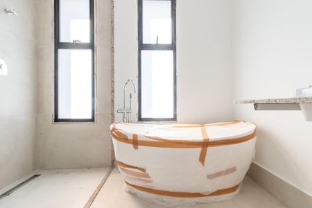 Apartamento à venda com 199m², 3 quartos e 3 vagasBanheiro da Suíte 1