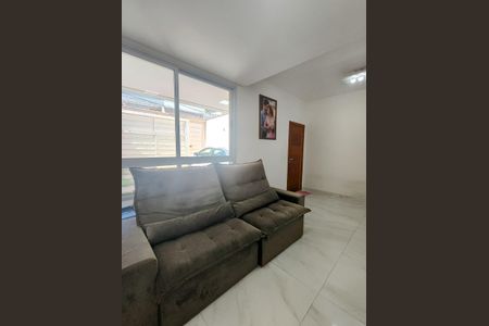 Casa para alugar com 306m², 3 quartos e 1 vagasala