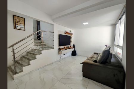 Casa para alugar com 306m², 3 quartos e 1 vagasala