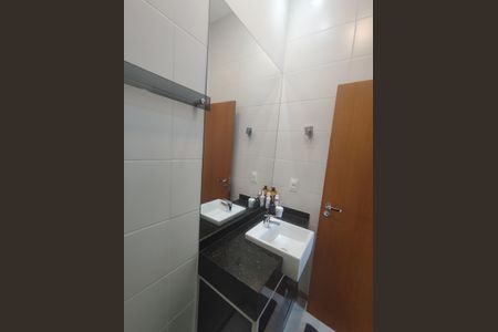 Casa para alugar com 306m², 3 quartos e 1 vagaBanheiro 2