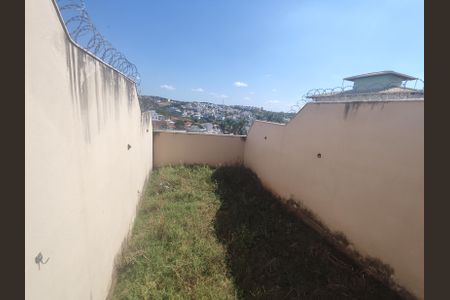 Casa para alugar com 306m², 3 quartos e 1 vagaQuintal