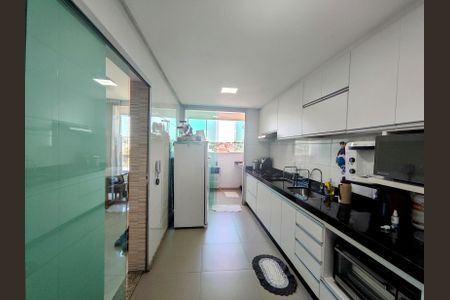 Casa para alugar com 306m², 3 quartos e 1 vagaCozinha