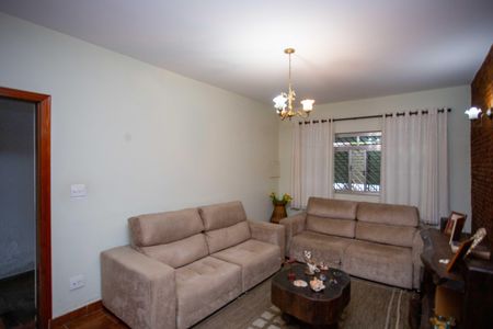 Casa para alugar com 350m², 3 quartos e 1 vagaSala