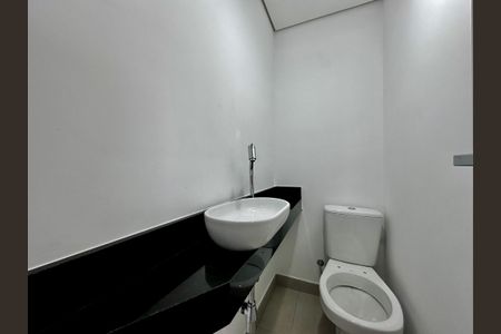 Casa à venda com 186m², 3 quartos e 2 vagasLavabo