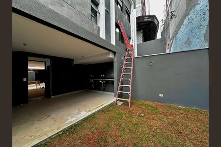 Casa à venda com 186m², 3 quartos e 2 vagasQuintal
