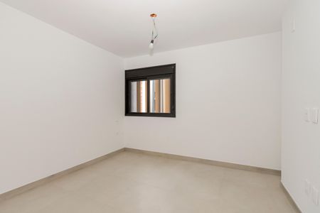 Casa para alugar com 211m², 4 quartos e 2 vagasSuíte