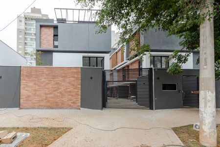 Casa para alugar com 211m², 4 quartos e 2 vagasFachada