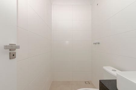 Casa para alugar com 211m², 4 quartos e 2 vagasBanheiro Social