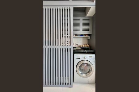 Apartamento à venda com 71m², 1 quarto e 1 vagaÁrea de Serviço