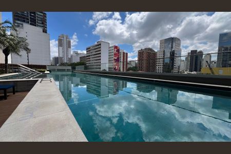 Apartamento à venda com 71m², 1 quarto e 1 vagaPiscina