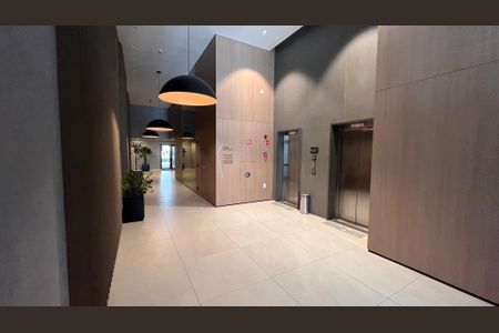 Apartamento à venda com 71m², 1 quarto e 1 vagaHall de entrada