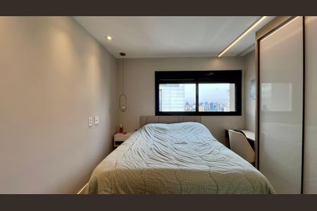 Apartamento à venda com 71m², 1 quarto e 1 vagaSuíte