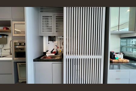 Apartamento à venda com 71m², 1 quarto e 1 vagaÁrea de Serviço