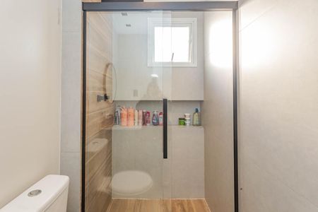 Apartamento à venda com 63m², 2 quartos e 2 vagasBanheiro da Suíte 2