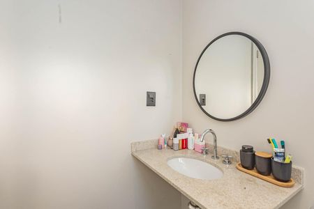 Apartamento à venda com 63m², 2 quartos e 2 vagasBanheiro da Suíte 2