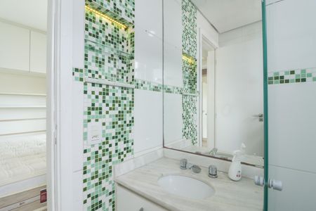 Apartamento à venda com 76m², 3 quartos e 2 vagasBanheiro da Suíte