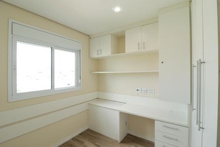 Apartamento à venda com 76m², 3 quartos e 2 vagasQuarto 2
