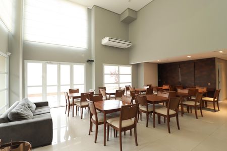 Apartamento à venda com 76m², 3 quartos e 2 vagasSalão de Festas