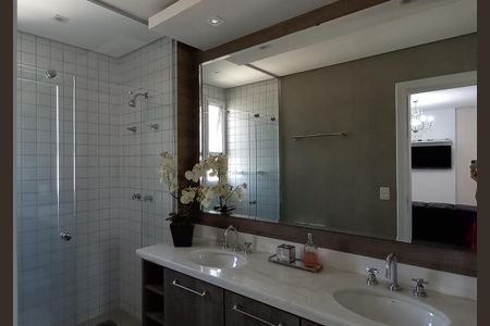 Apartamento à venda com 241m², 3 quartos e 3 vagasFoto 04