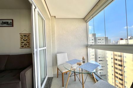 Apartamento à venda com 47m², 1 quarto e 1 vaga Apartamento à venda com 47m², 1 quarto e 1 vagaVaranda
