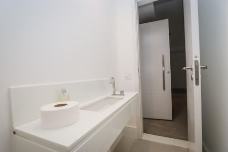 Apartamento à venda com 237m², 3 quartos e 3 vagasLavabo