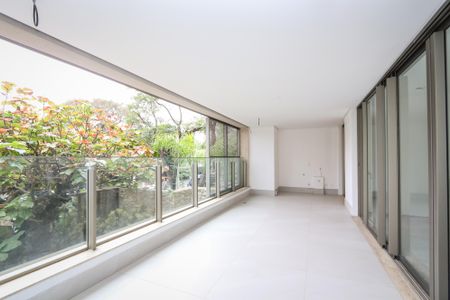 Apartamento à venda com 237m², 3 quartos e 3 vagasVaranda da Sala