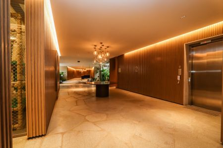 Apartamento à venda com 237m², 3 quartos e 3 vagasHall Social