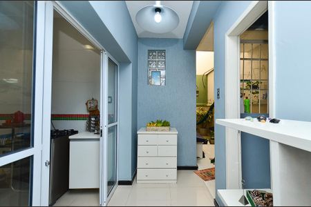 Apartamento à venda com 100m², 2 quartos e 1 vagaCozinha