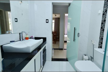 Apartamento à venda com 100m², 2 quartos e 1 vagaBanheiro