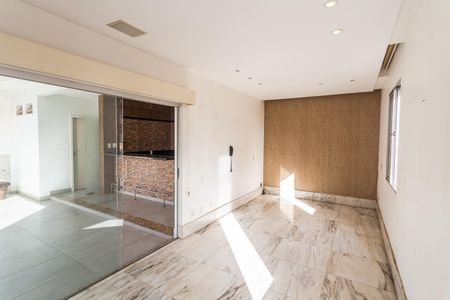 Apartamento à venda com 300m², 3 quartos e 2 vagasSala 4 no 3° Andar