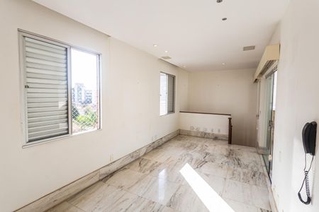 Apartamento à venda com 300m², 3 quartos e 2 vagasSala 4 no 3° Andar
