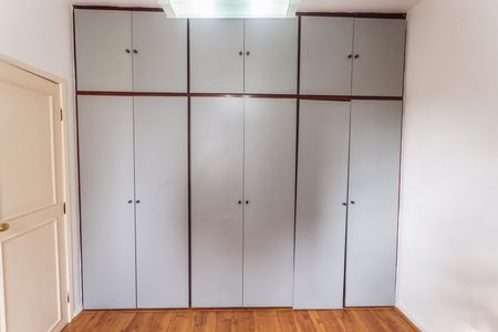 Apartamento à venda com 300m², 3 quartos e 2 vagasArmário do Quarto 3 no 2° Andar