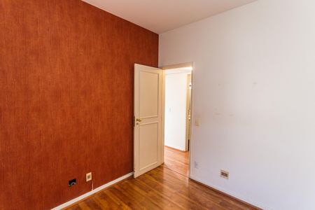 Apartamento à venda com 300m², 3 quartos e 2 vagasQuarto 2 no 2° Andar