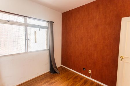 Apartamento à venda com 300m², 3 quartos e 2 vagasQuarto 2 no 2° Andar