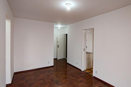 Apartamento à venda com 66m², 2 quartos e 1 vagaSala