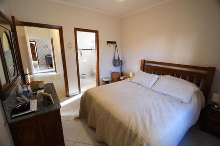 Casa à venda com 207m², 4 quartos e 2 vagas Suíte