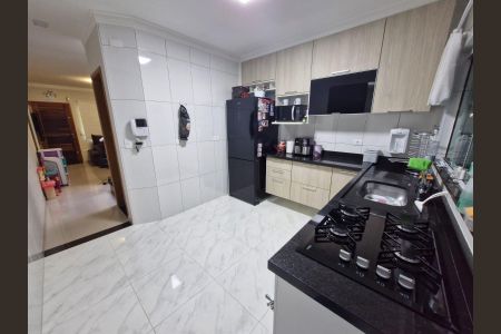 Casa à venda com 90m², 2 quartos e 2 vagas Casa à venda com 90m², 2 quartos e 2 vagasCozinha