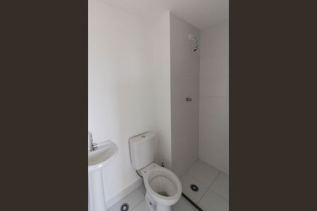 Apartamento à venda com 33m², 2 quartos e sem vaga Apartamento à venda com 33m², 2 quartos e sem vagaBanheiro