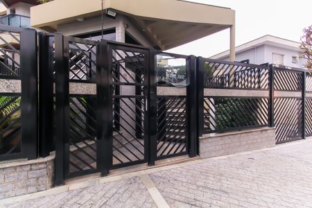 Apartamento à venda com 180m², 3 quartos e 4 vagasFachada