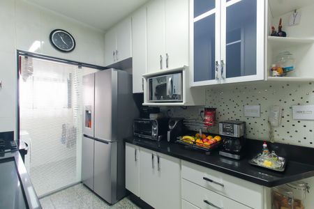 Apartamento à venda com 180m², 3 quartos e 4 vagasCozinha