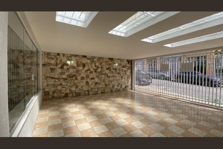 Casa à venda com 252m², 1 quarto e 2 vagas Casa à venda com 252m², 1 quarto e 2 vagasÁrea comum