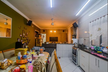 Casa à venda com 284m², 3 quartos e 2 vagasCozinha