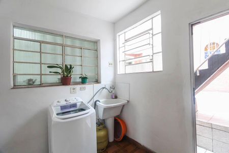 Casa à venda com 239m², 4 quartos e 4 vagasÁrea de Serviço 2-casa 2