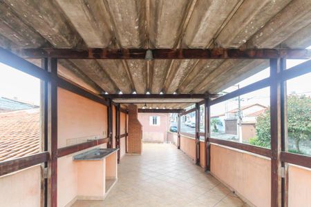 Casa à venda com 239m², 4 quartos e 4 vagasChurrasqueira