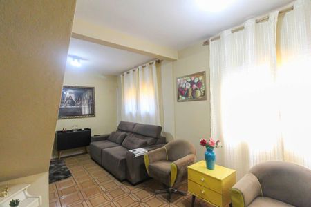 Casa à venda com 239m², 4 quartos e 4 vagasSala 1