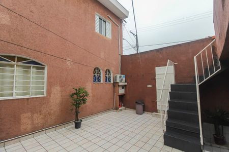 Casa à venda com 239m², 4 quartos e 4 vagasQuintal