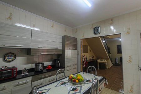 Casa à venda com 239m², 4 quartos e 4 vagasCozinha 1