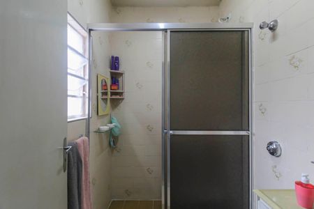 Casa à venda com 239m², 4 quartos e 4 vagasBanheiro da Suíte 1