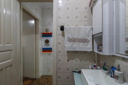 Casa à venda com 239m², 4 quartos e 4 vagasBanheiro 2-casa 2