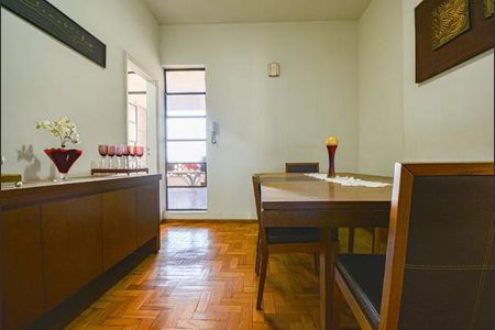 Apartamento à venda com 120m², 3 quartos e sem vaga